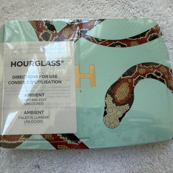 Hourglass Ambient Lighting Unlocked - Snake  Brand New in Box - Picture 4 of 11